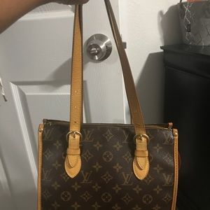 Authentic Louis Vuitton handbag !